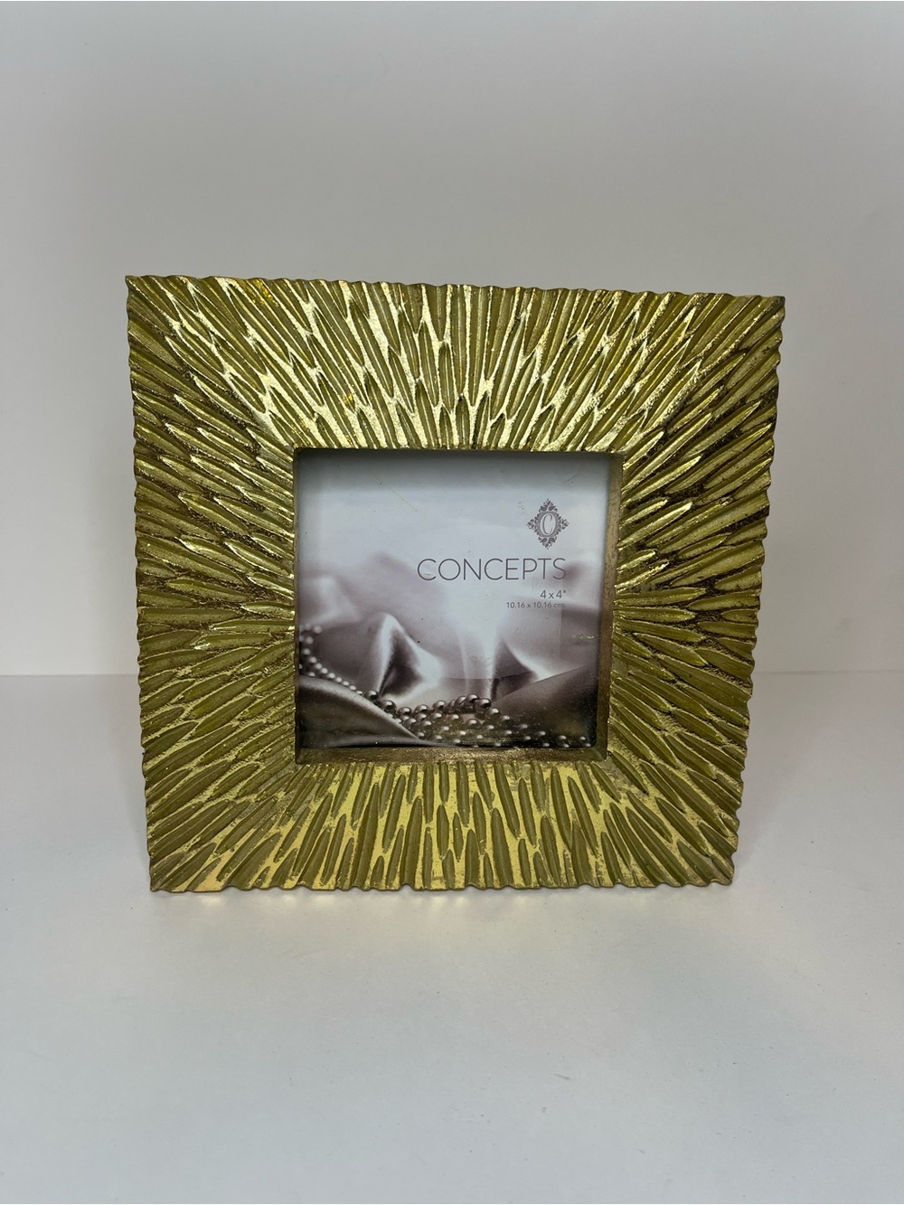 Concepts 4x4 Gold Starburst Picture Frame